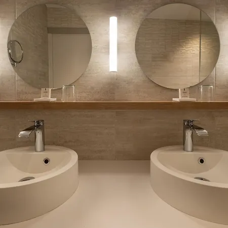 Arcanse By Inwood Hotell